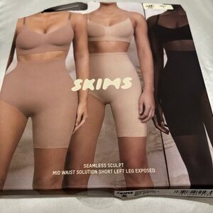 SKIMS Tan Seamless Shapewear for the perfect dress w/ slit (LEFT leg exposed)